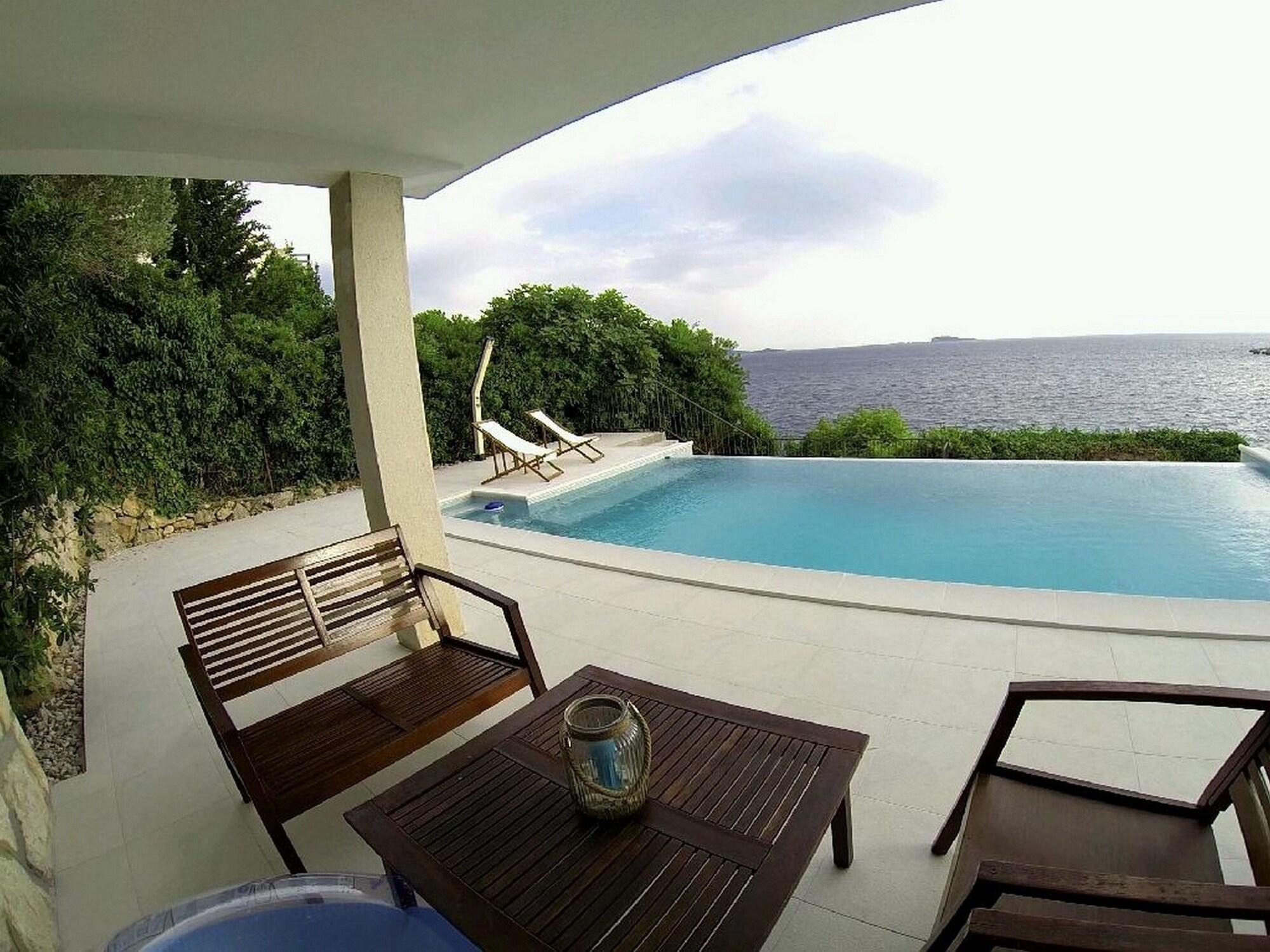 Apartments Villa Mirjana ムリニ エクステリア 写真